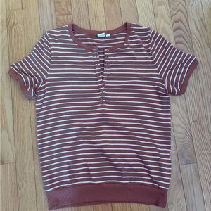 Gap Striped Short-Sleeve Henley Top - Rust and Cream